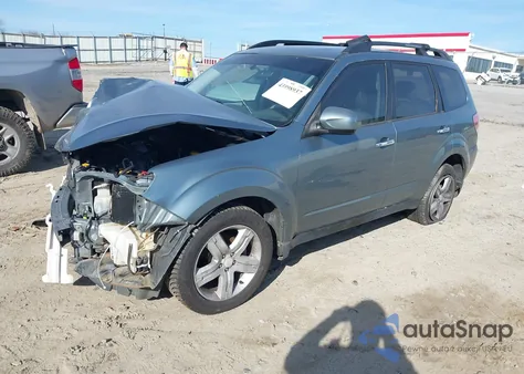 2010 Subaru Forester 2.5X Premium z USA, uszkodzony, nr VIN JF2SH6CC5AH744403